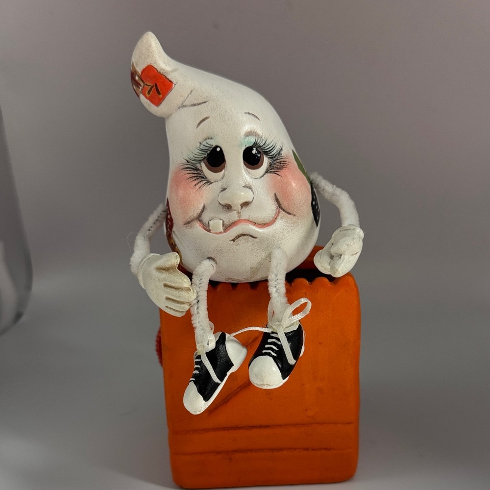 Vintage Anthropomorphic Ceramic Halloween Gourd Shelf Sitter